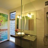 joy_bathroom_2.jpg